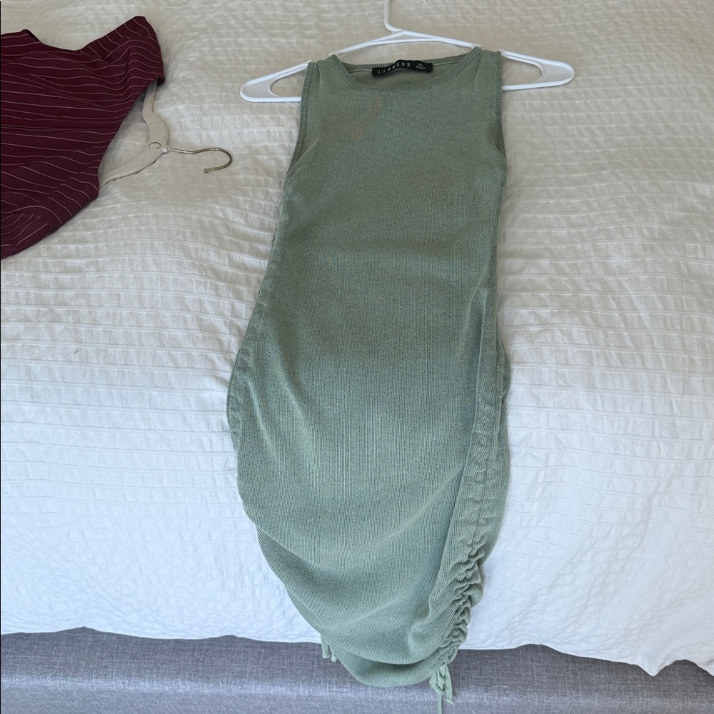 LIONESS DRESS - Picture 3 of 3